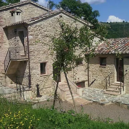 Per Vacanze In Umbria Con Piscina דירה *